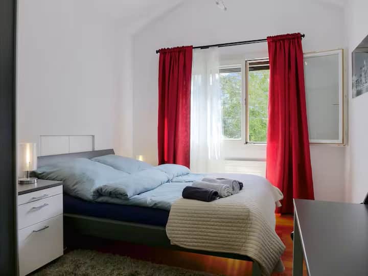 Schlafzimmer 4
