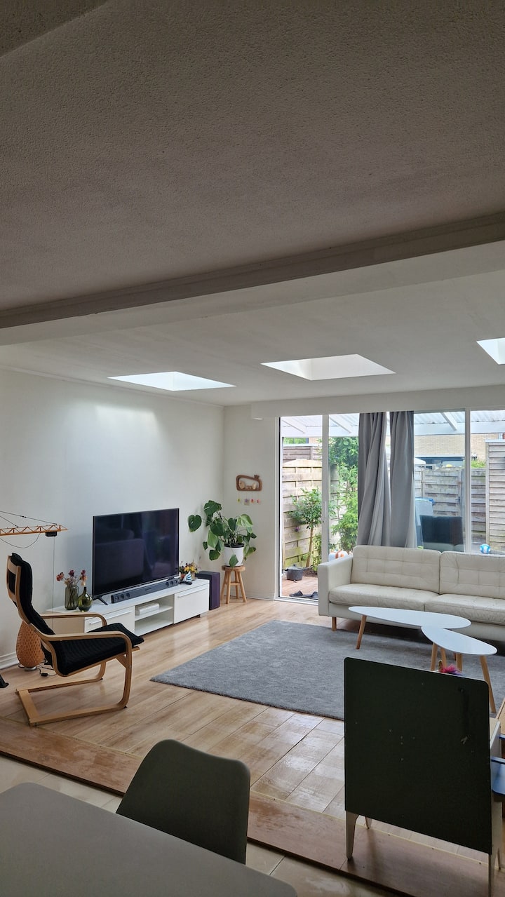Full House With One Bedroom For 2 - Monster