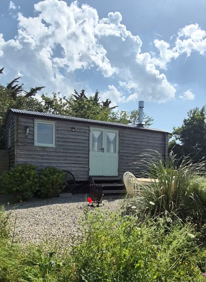 Hirondelle Shepherds Hut At Treyhill Farm - Instow