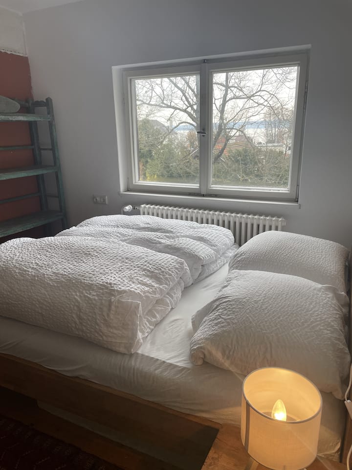 Dg Wohnung In Wunderschönem Alten Haus + Garten - Ammersee