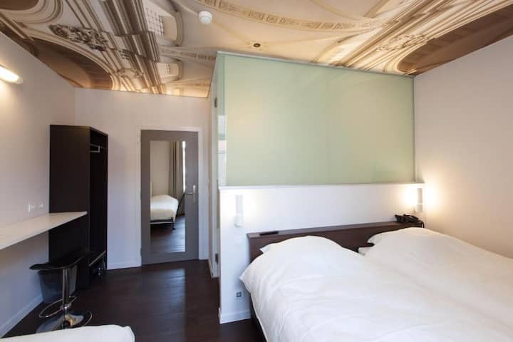 Spacious Triple Room In Bruges - Brugge