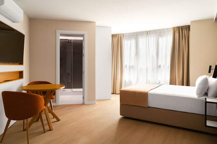 Valencia Gran Via Marques |Comfort Studio+sofa Bed - Valencia