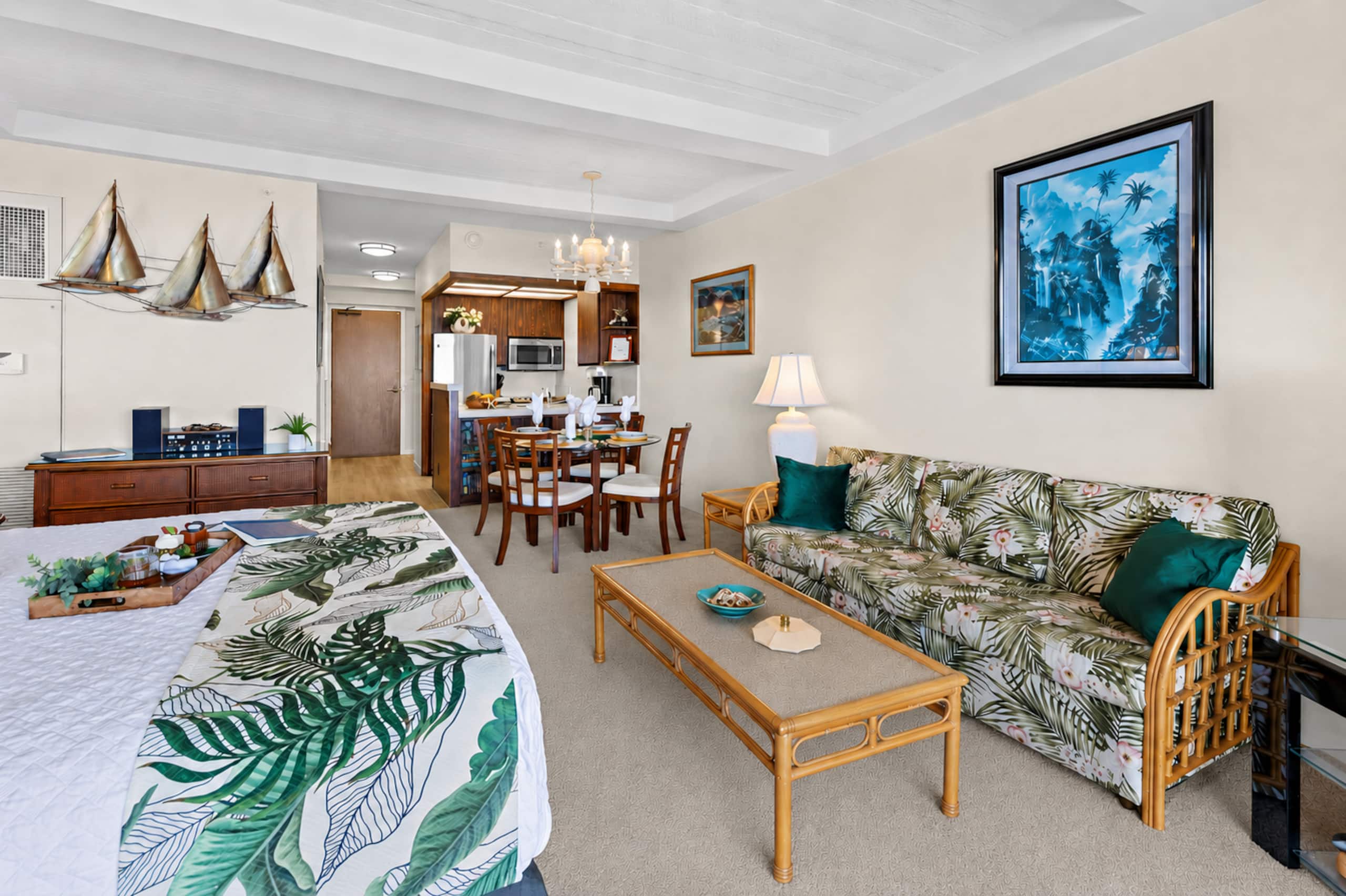 Condo in Lahaina · ★4.75 · 1 bedroom · 2 beds · 1 bath - Image 5