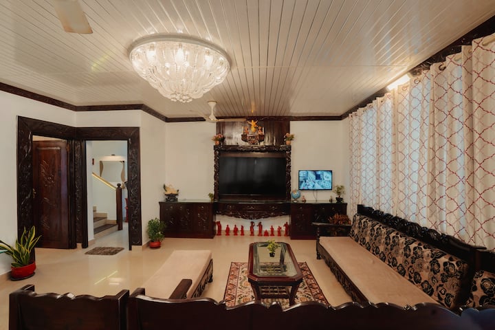 Living room image 1