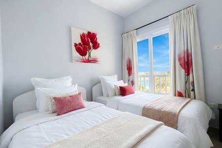 El Gouna luxury apartment lagoon and pool view
