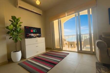 El Gouna luxury apartment lagoon and pool view