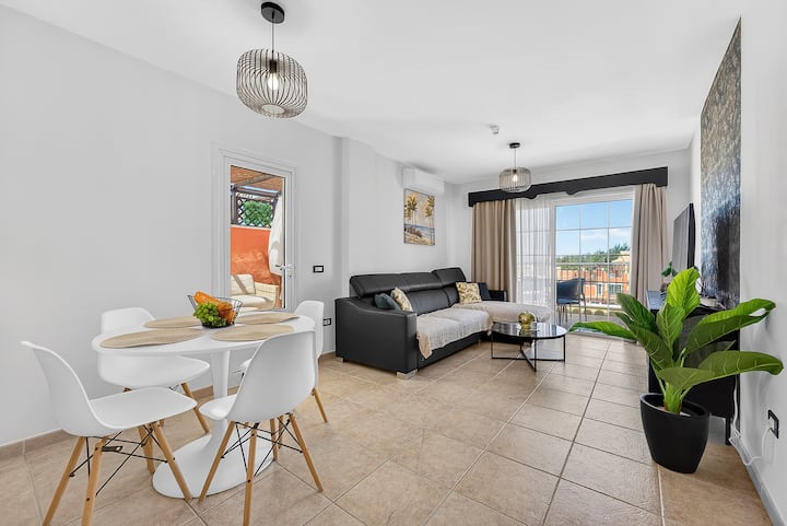 Heated Pool & Ocean Views - Los Cristianos - Los Cristianos