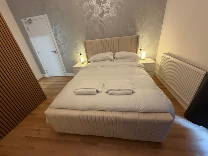 2|burnham-on-sea|contractors|couple|sleeps2|wifi - Burnham-on-Sea