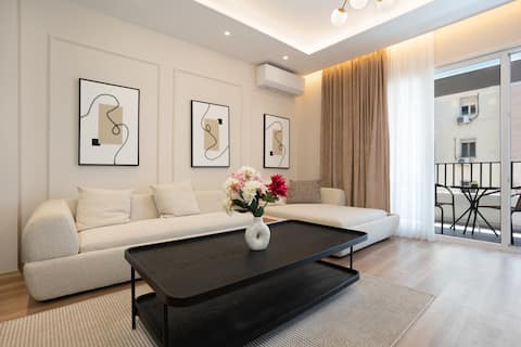 Top performing Airbnb: Amal new bazaar luxury apartment in Njësia Bashkiake Nr. 2