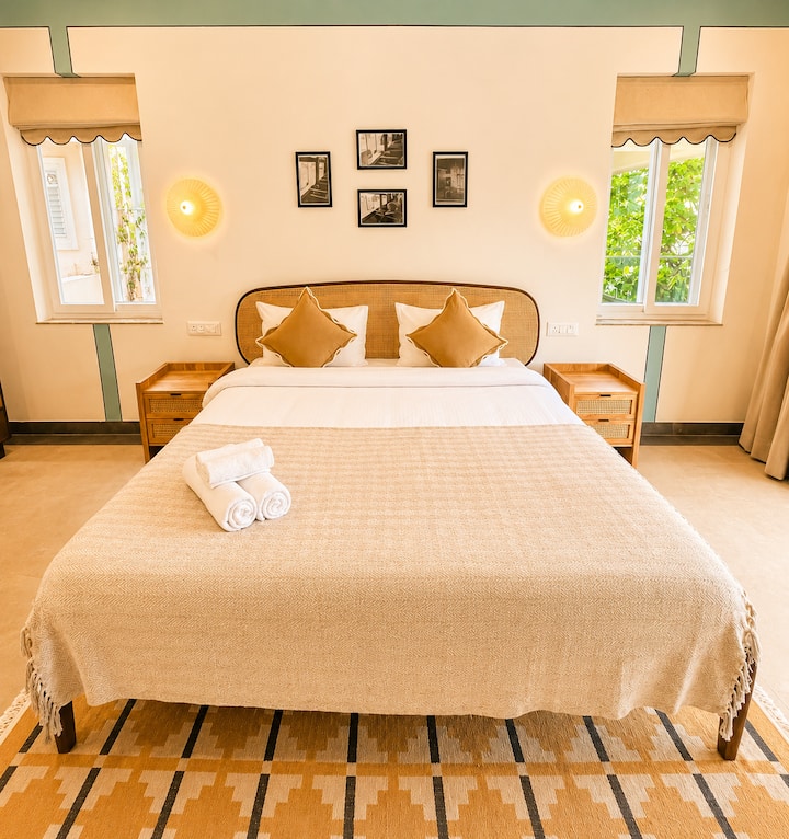 Bedroom 1 image 2