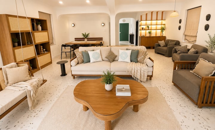 Living room image 2