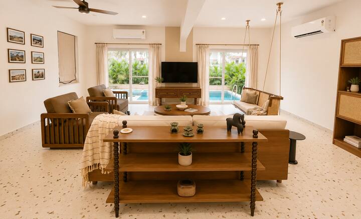 Living room image 6