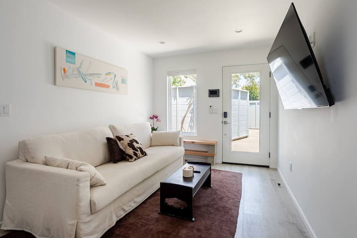 Culver Casita - Culver City, CA
