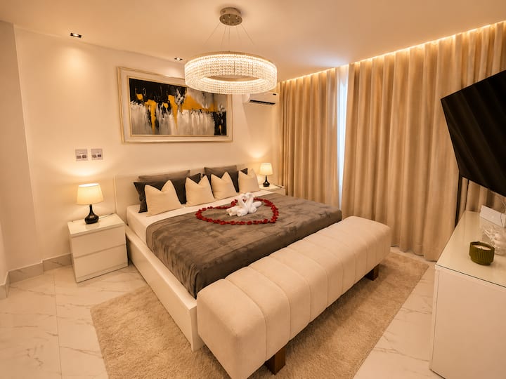 Schlafzimmer 1
