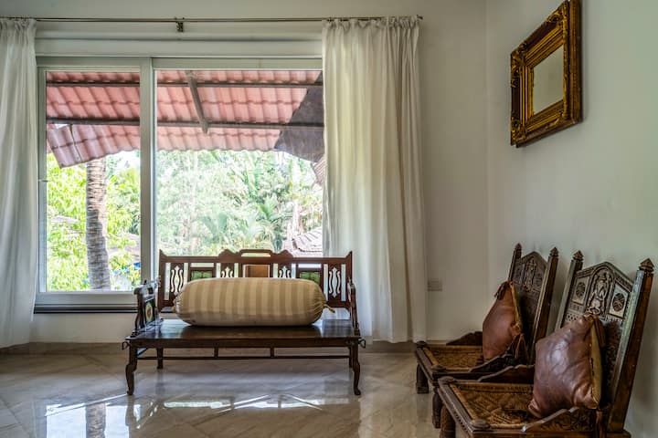 Living room image 12