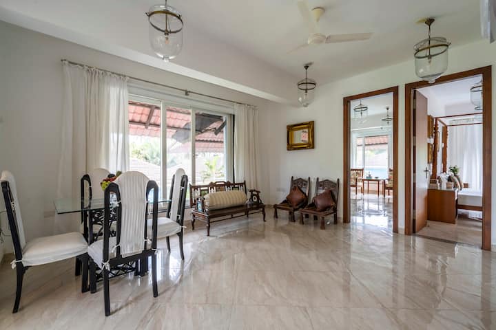 Living room image 1