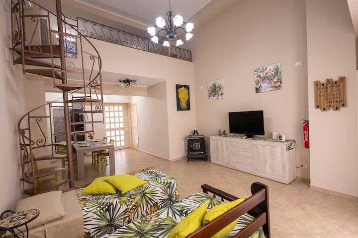 Benvenuti Nella Casa Vacanze Ciccios House! - Giardini-Naxos