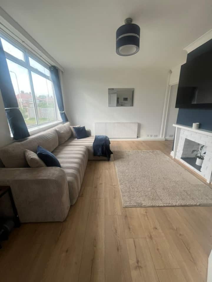 3 Bed Home | Near Royal Birkdale | Sleeps 6–8 - Southport