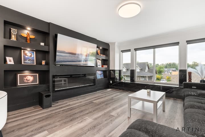 Modern 5br Home Near Lions Gate | Glass Deck + Bbq - West Vancouver