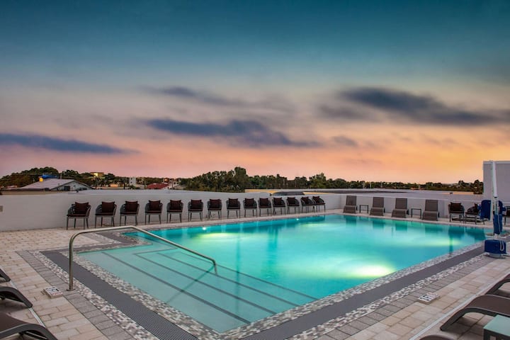 Wyndham Ft Lauderdale | 2 Queens | Near Dania Pt - Dania Beach, FL