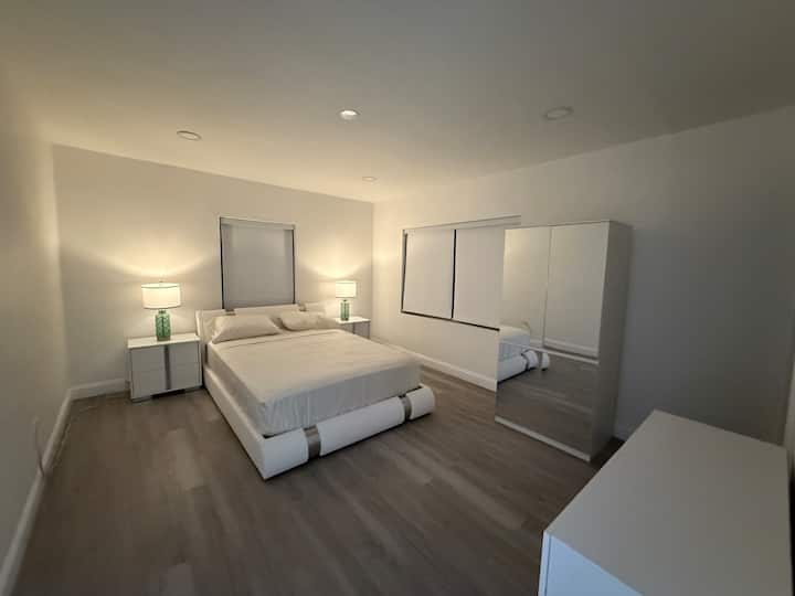 Brand New Private Guest House - Kendall, FL
