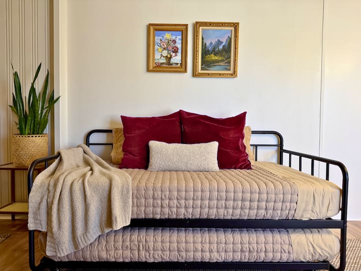 De La Rue. Unique. Cozy. Clean. Central. - Page, AZ