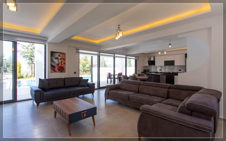 ÖLüdenizde 4+1 ÖZel Havuzlu Villa - Fethiye