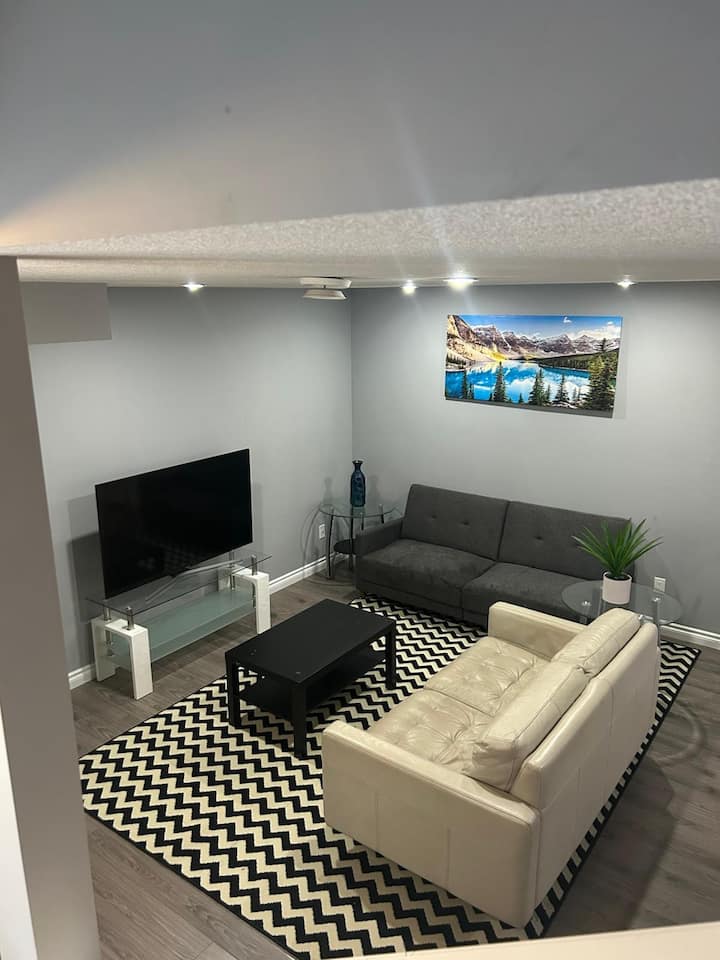 Legal Basement Suite, Beautiful And Quiet! - Fort McMurray