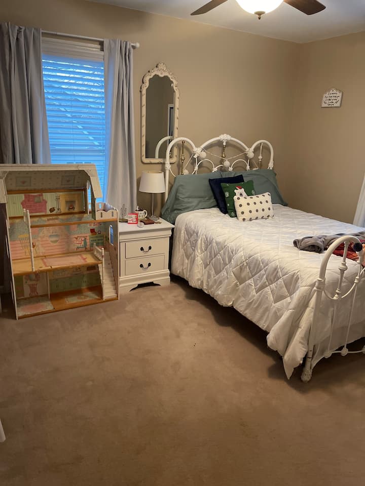 Bedroom E - Cartersville, GA