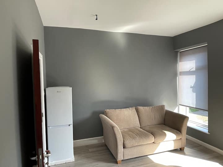 2 Bedroom Flat - Close To City Centre And Beach - Swansea