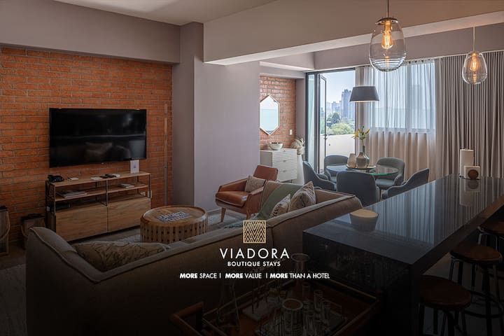 Condesa Penthouse – Skyline Views!!!