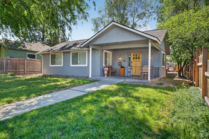 The Jefferson Basecamp | Near Downtown | Sleeps 10 - Boise, ID
