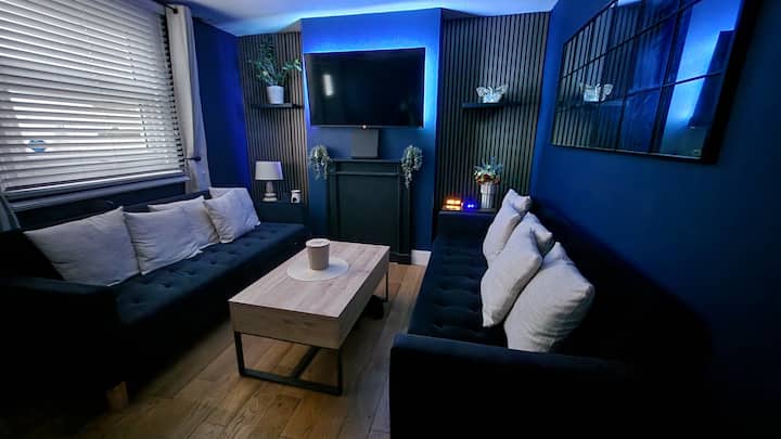 Jet Spa Bath & Full House | Central Dover - Deal