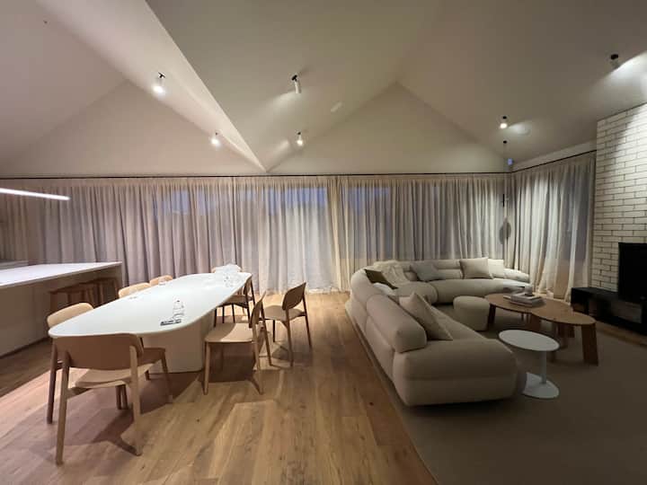 Pt Leo - Pool, Spa, Trampoline, Sleeps 11, 1 Acre - Shoreham