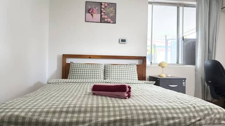 Room 6  Bright Comfortable Room Walk To Shops - Armadale