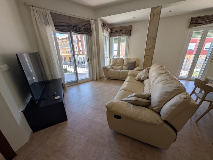 Vivienda De Lujo Para 5 Personas. - Sueca