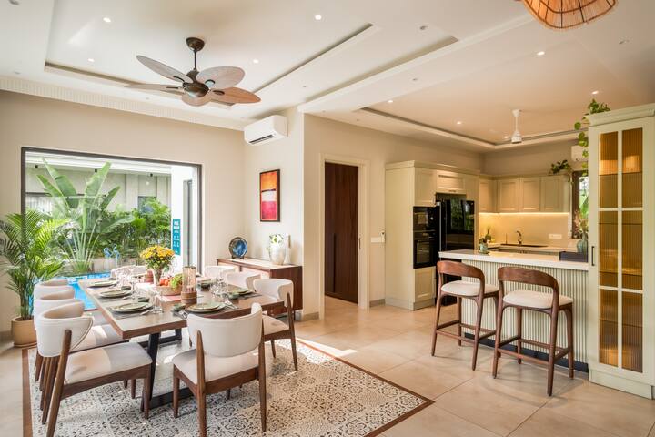 Dining area image 1