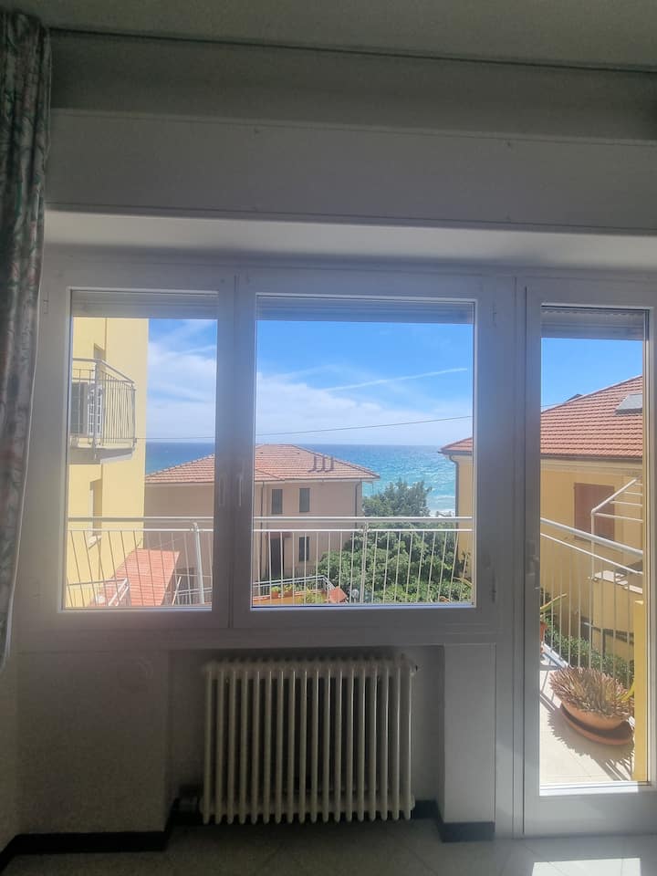 Il Geco Guardiano-appartamento Vista Mare A Borgio - Pietra Ligure