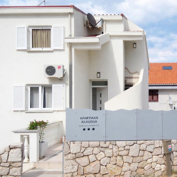 Apartment Sea And Sun - Baška