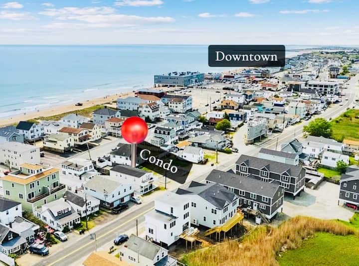 Garden Level Condo, Steps To Beach! - Salisbury Beach