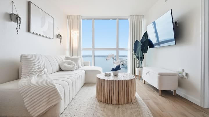 Ivory Retreat | 18th Floor • Water & City Views - Fort Myers, FL