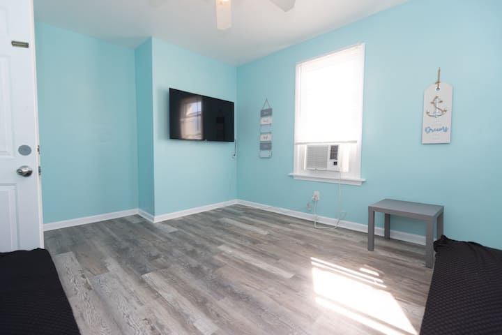 Massive Group Stay | Steps To Beach - Wildwood, NJ