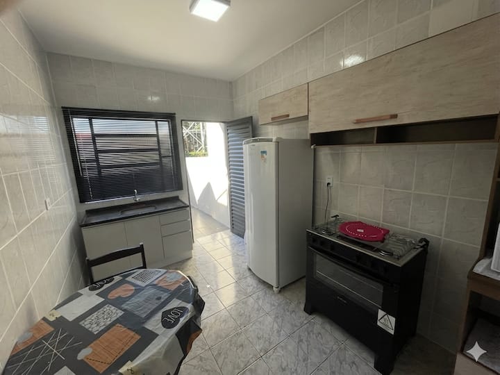 Flat Em Frente Faculdade Unopar/anhanguera Piza. - Londrina