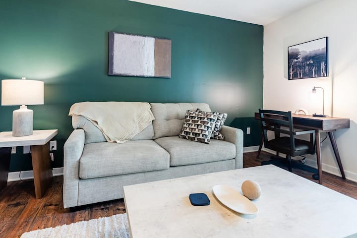 Landing | Stylish 3bd, Game Room, Gym - Ocean Springs, MS