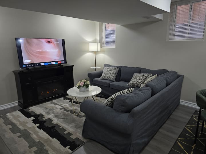 Cozy 2br Basement Apartment - Bowmanville