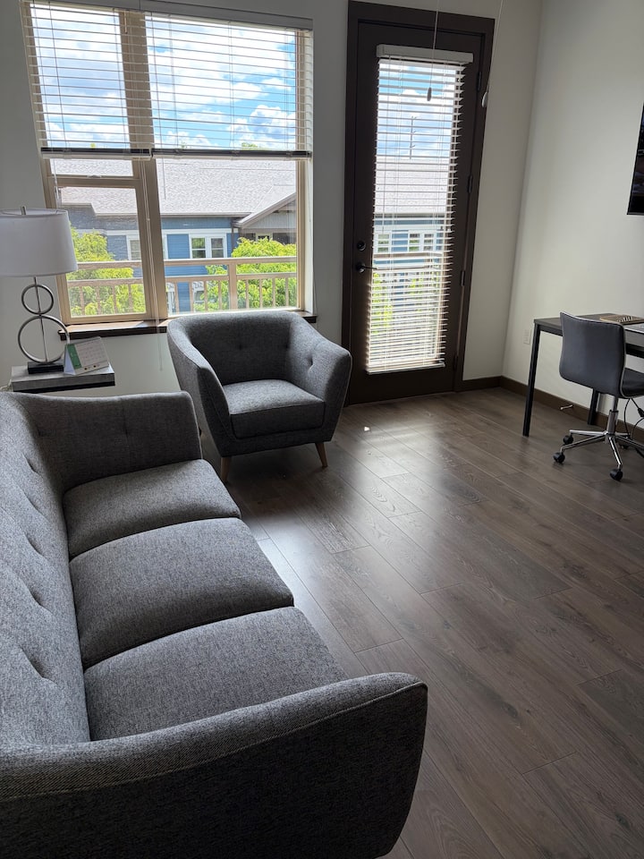 South Facing 1 Bedroom At Orenco Station - Hillsboro, OR