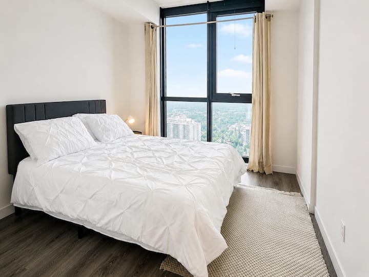 Cozy High-floor Condo In Kitchener - Kitchener