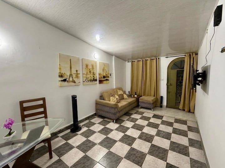 Casa Frente A Coliseo De Ferias, Amplia Y Equipada - Tuluá