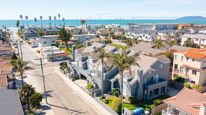 Downtown Pismo Beach Gem - Pismo Beach, CA