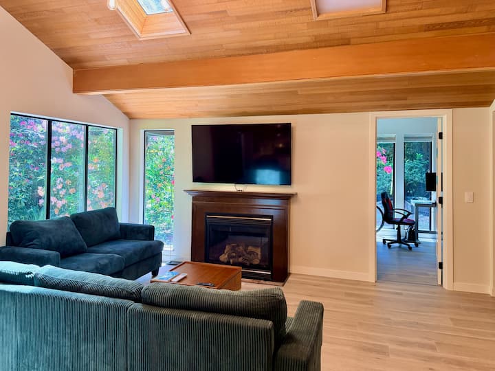 Brand New Luxury Retreat In Bridle Trails Forest - Bellevue, WA
